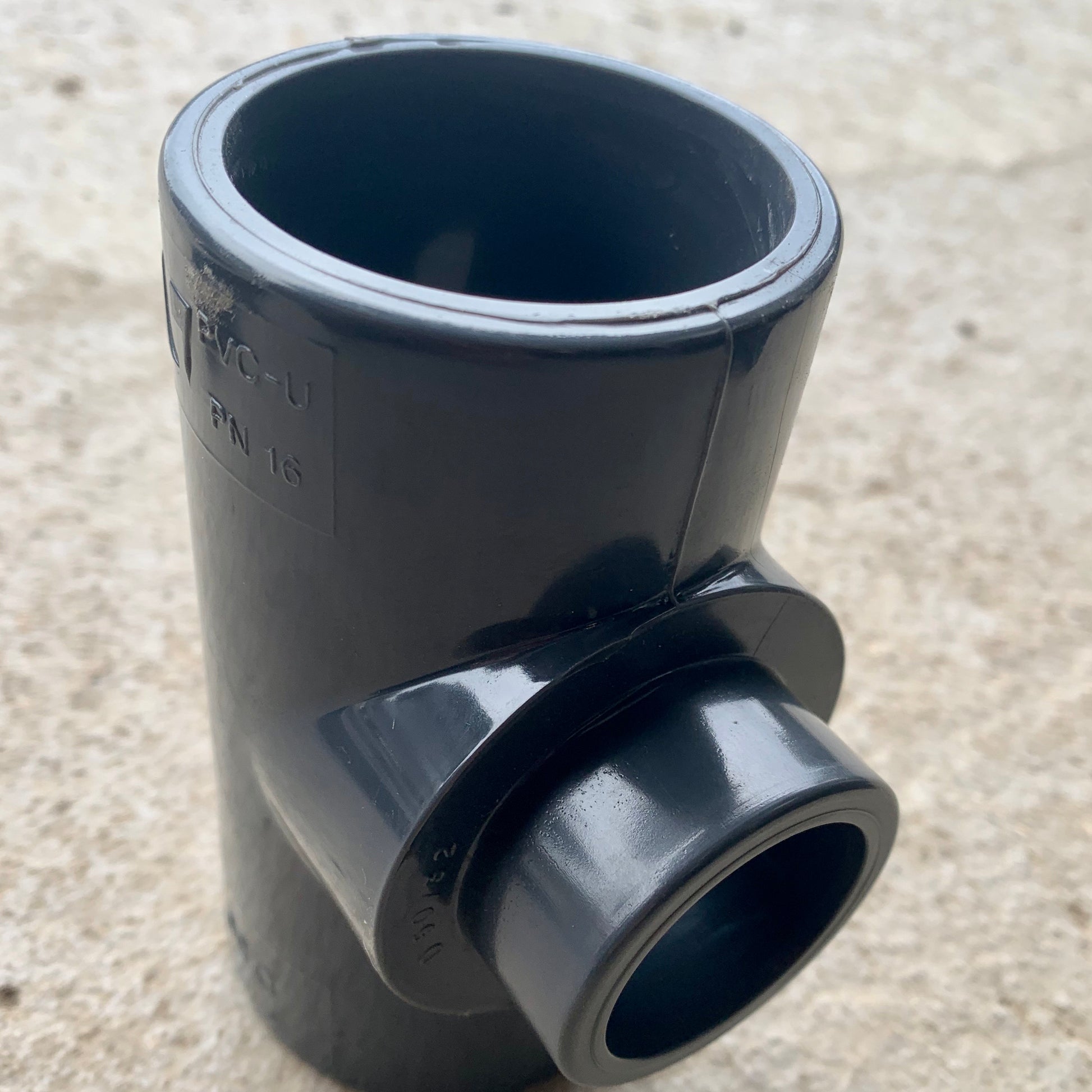 50mm to 32mm Solvent Tee - WaterFeature.Shop